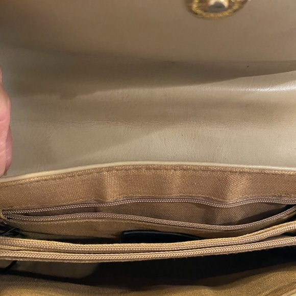 LIZ CLAIBORNE LEATHER VINTAGE HANDBAG - Picture 7 of 7